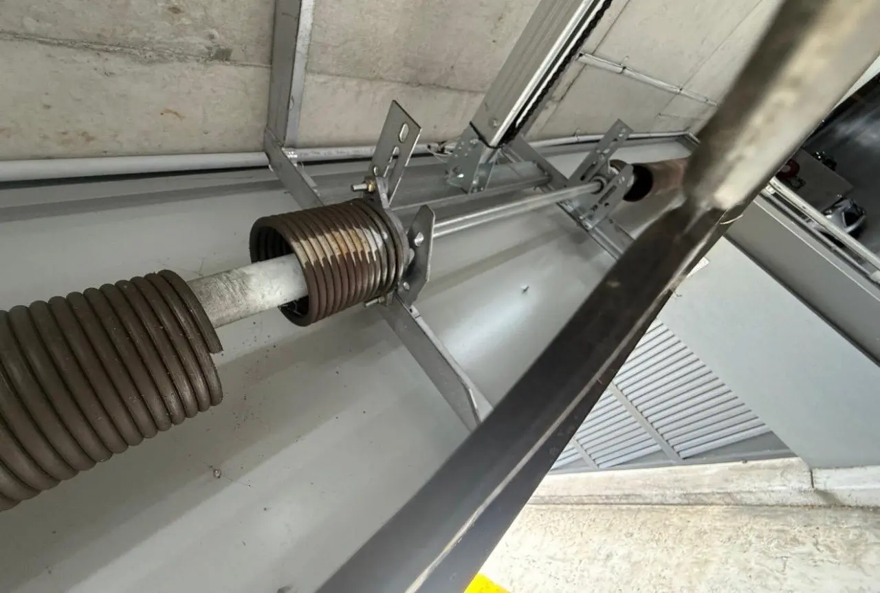 Torsion spring replacement in Plumpton