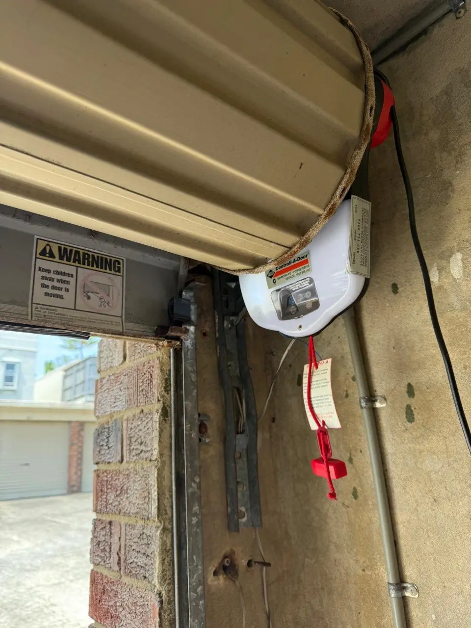 Garage Door Repairs in Schofields